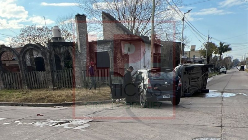 Zona sur: choque con vuelco y dos heridos en la mañana del domingo