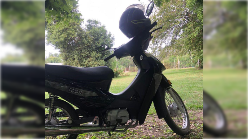 Pesadilla en la madrugada: lo siguieron y lo amenazaron para terminar rob&aacute;ndole la moto