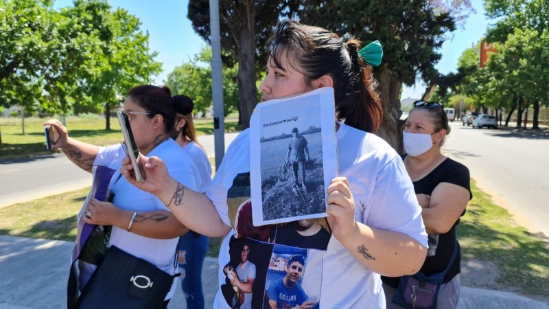 Familiares de un joven muerto en un choque cortaron la Ruta 7 y pidieron justicia