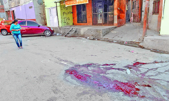 sangre-desparramada-en-calle