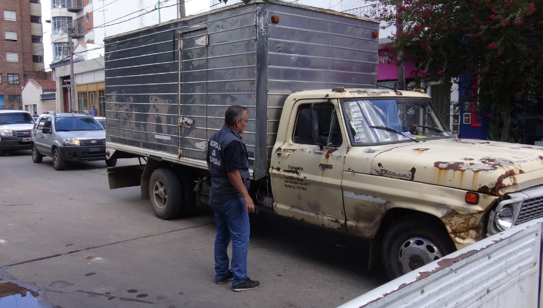 Uno de los vehículos más apuntados eran las camionetas antiguas como las F100. 