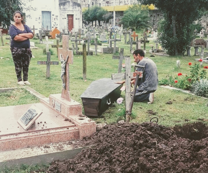 cementerio-pena-por-hombre