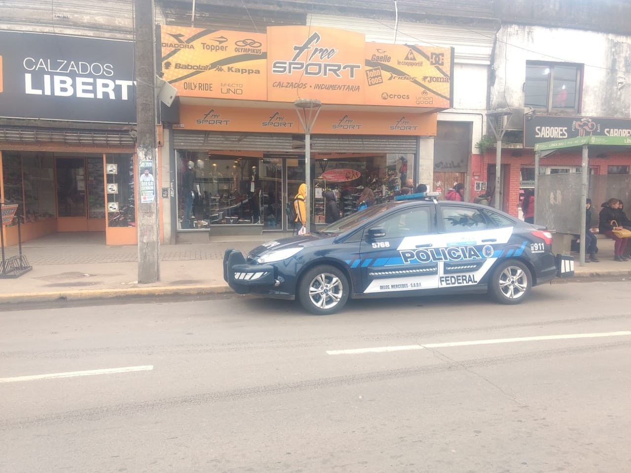 allanamiento-policia-federal-local-deportes-1