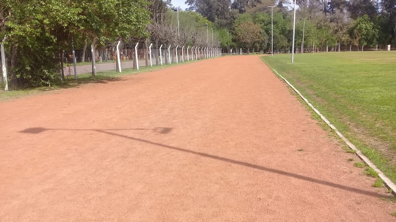 foto-pista-de-atletismo-polideportivo