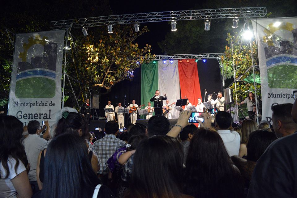 general-rodriguez-festeja-mexico-2018-13