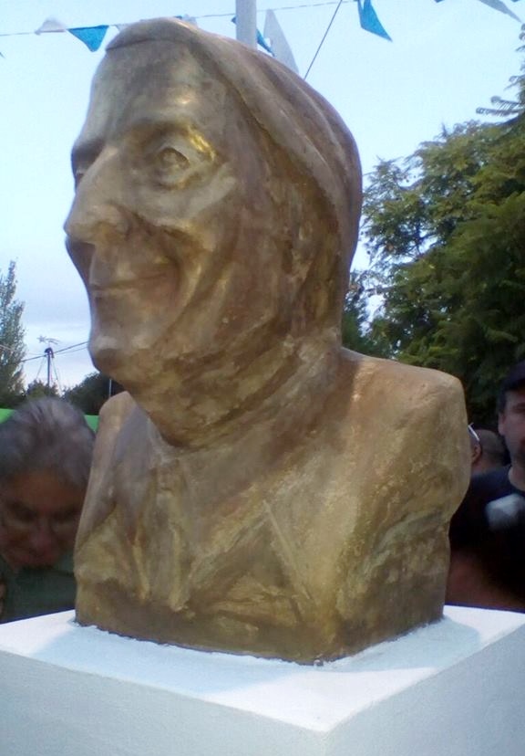 busto-nestor-kirchner-2