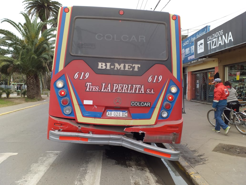 choque-camioneta-y-la-perlita-julio-2019-1