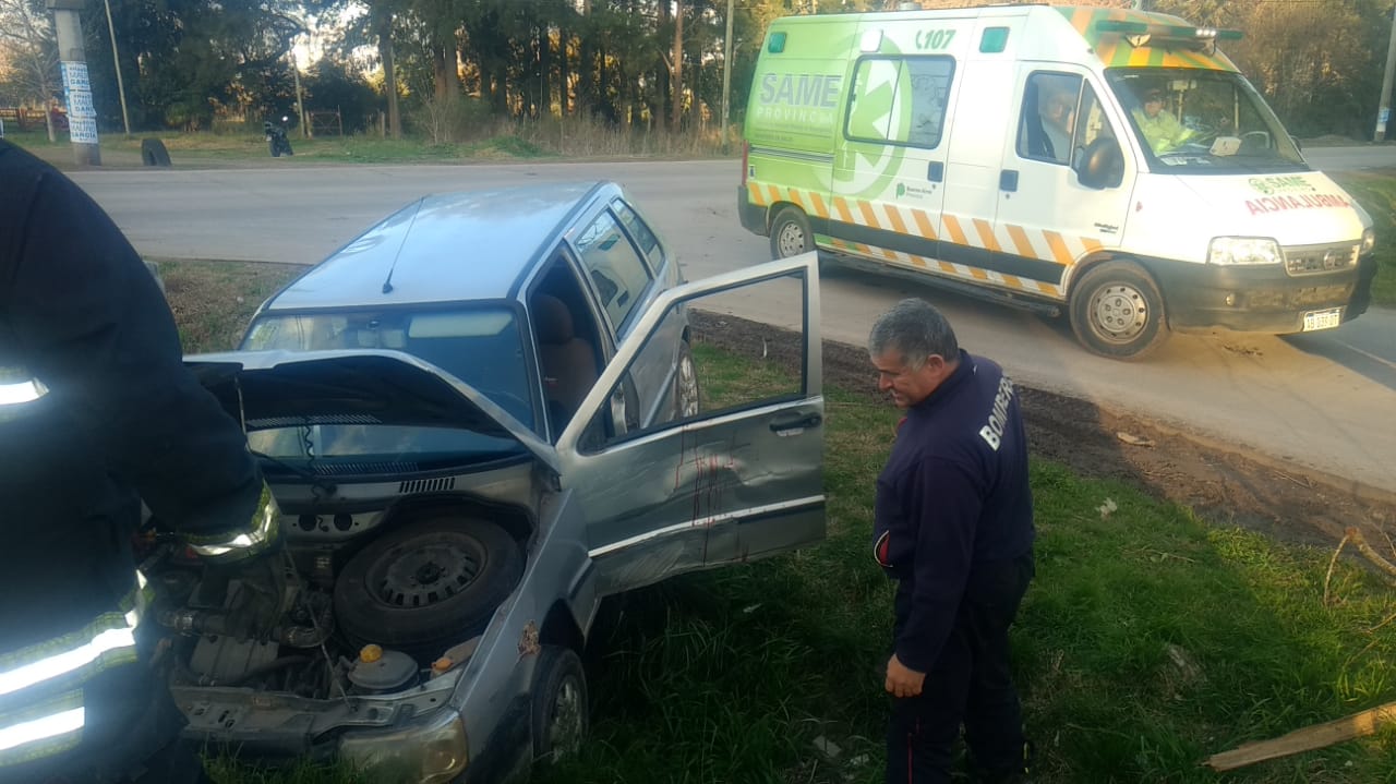 choque-fiat-uno-moto-hospital-6