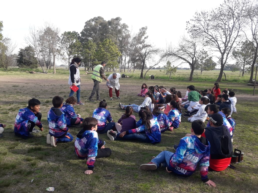 charla-cooperativa-3-escuela-primaria-rural-4