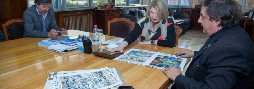 23821-el-pintor-de-la-bombonera-fue-recibido-por-la-gobernadora-bertone