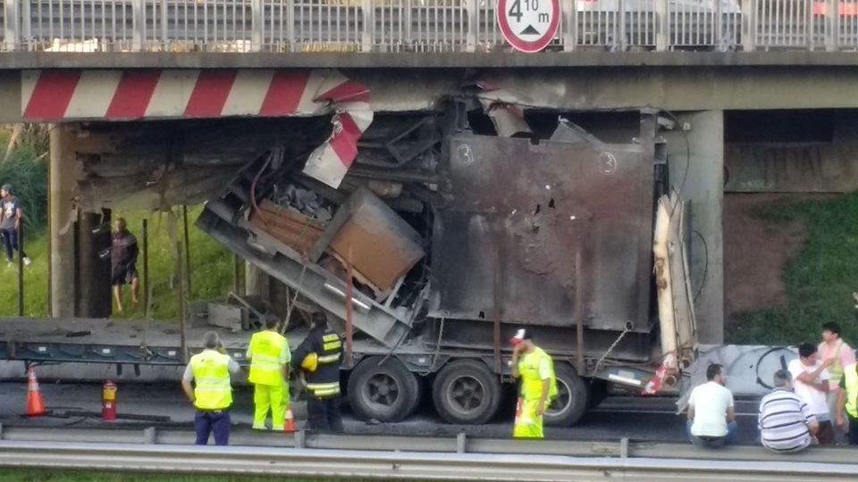 camion-accidente-autopista-km-51-3