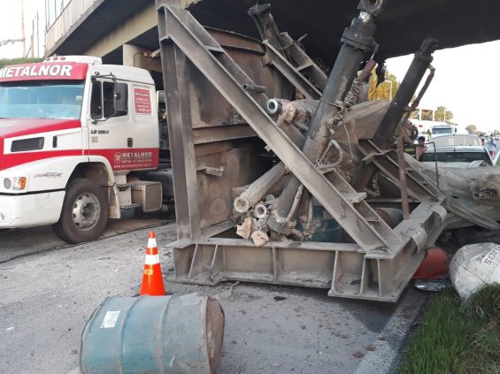 camion-accidente-autopista-km-51-7