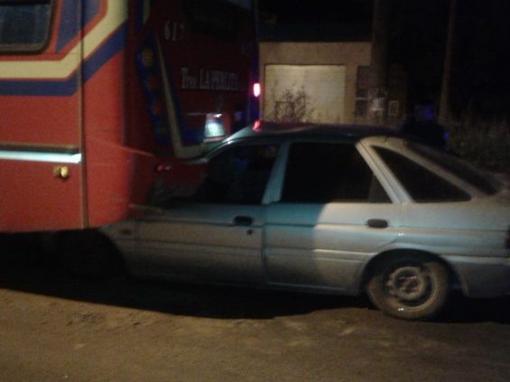 auto-incrusto-colectivo-1