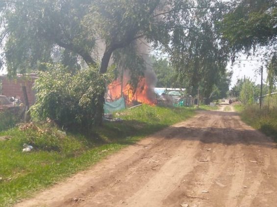 incendio-barrio-los-aromos-2