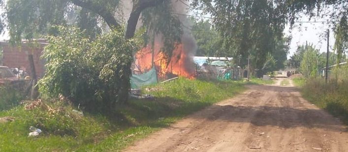 incendio-barrio-los-aromos-2