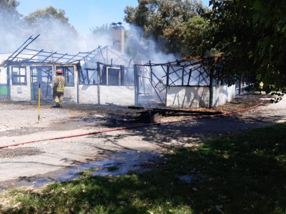 incendio-sociedad-fomento-canada-de-arias-1
