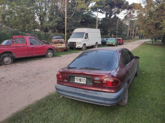 hombre-hallado-muerto-auto-4