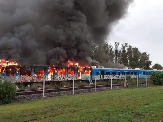 incendio-tren-lujan-2