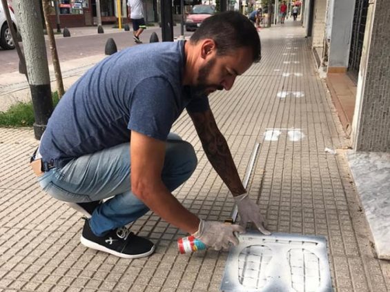 pintan-marcas-veredas-cajeros-automaticos-cuarentena-5