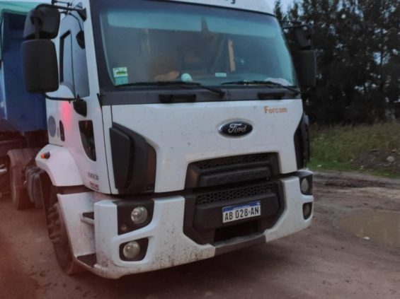 choque-camion-auto-camion-ruta-24-8