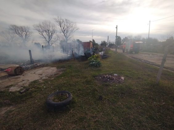 incendio-casilla-altos-del-oeste-1